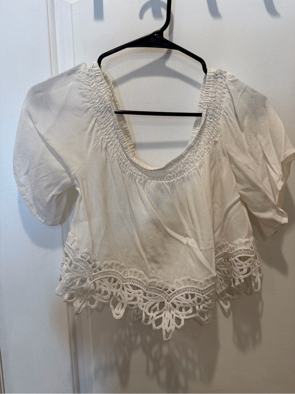 Tobi White Smocked Scoop Lace-Hem Crop Top